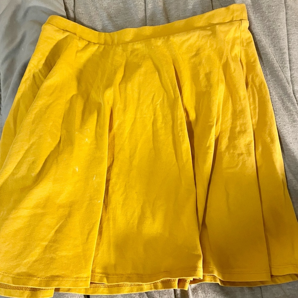 Forever 21 mustard yellow flowy skater skirt